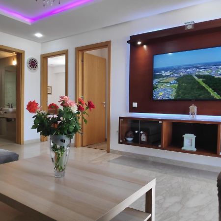 La Marina Luxury Apartment Fully Furnished Free Wifi, High Standard Residence, Amazing Prime Location Close To Restaurants, Transport, Beach And Bouregreg River Salé Eksteriør billede