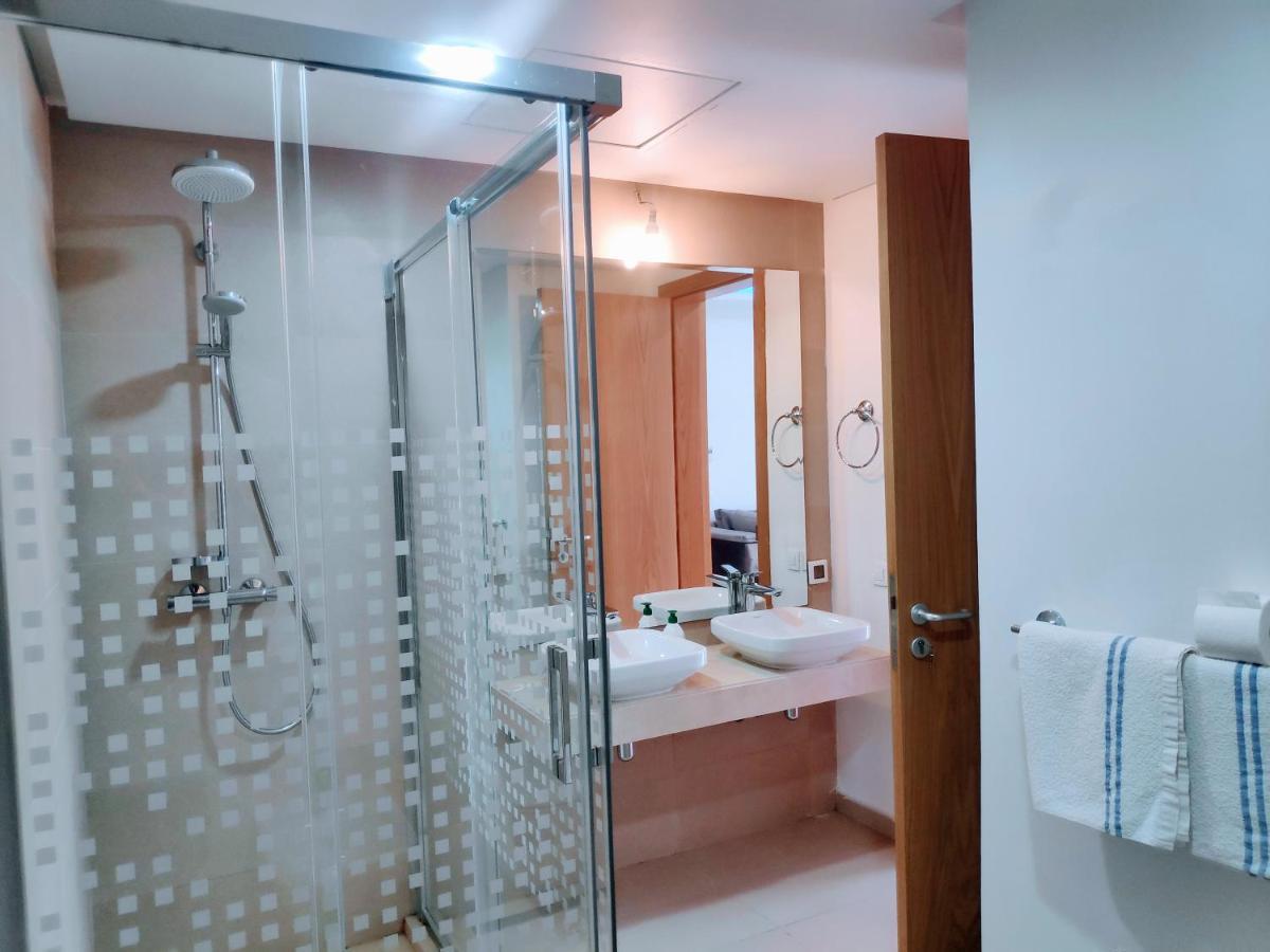 La Marina Luxury Apartment Fully Furnished Free Wifi, High Standard Residence, Amazing Prime Location Close To Restaurants, Transport, Beach And Bouregreg River Salé Eksteriør billede
