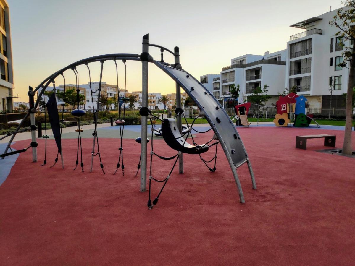La Marina Luxury Apartment Fully Furnished Free Wifi, High Standard Residence, Amazing Prime Location Close To Restaurants, Transport, Beach And Bouregreg River Salé Eksteriør billede